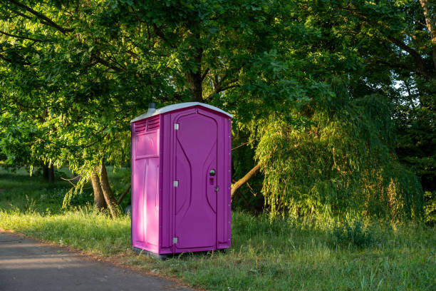 Best Wedding porta potty rental  in Republic, WA